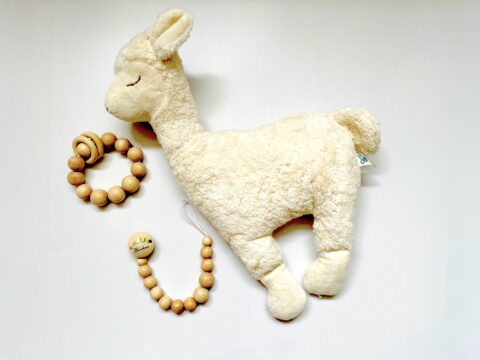 Babygeschenk zur Geburt Alpaka Holz